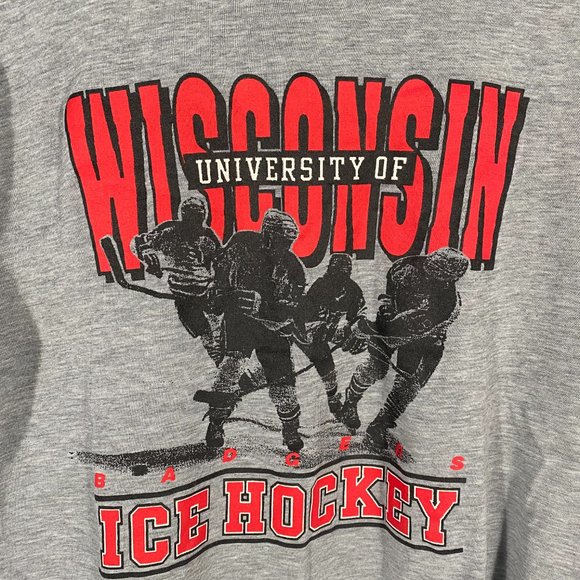 Vintage Wisconsin hockey graphic tee - Picture 4 of 6